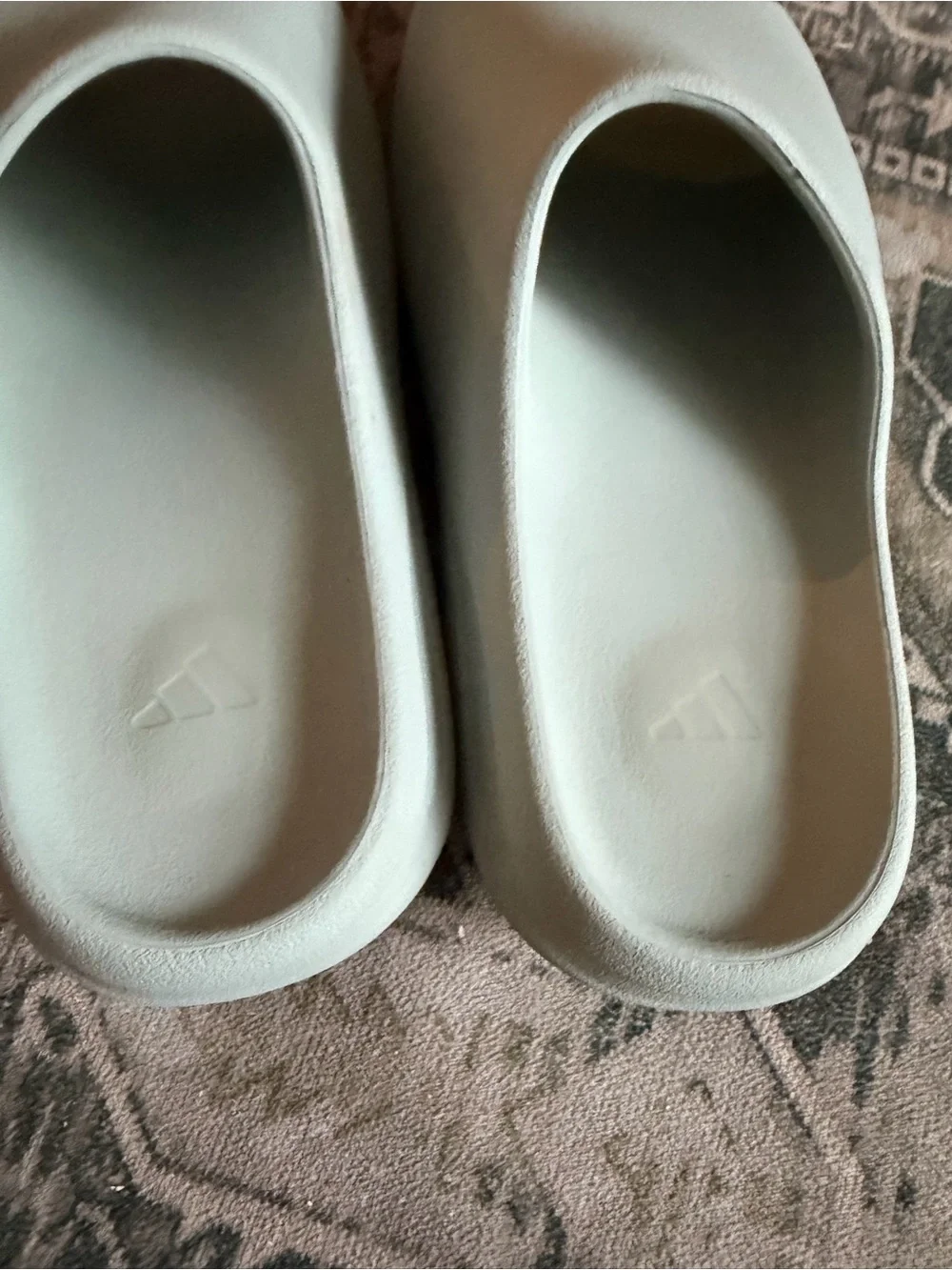 adidas Yeezy Slide 